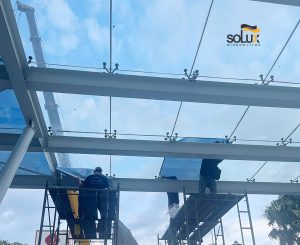 Dán phim cách nhiệt chống nắng mái kính bệnh viện